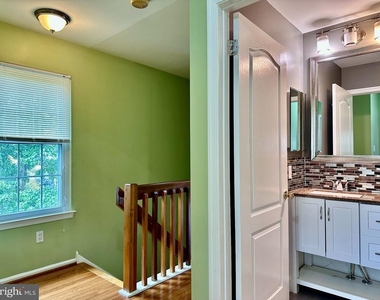 3409 Carriage Court - Photo Thumbnail 15
