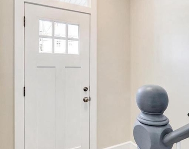 36 E Washington Street - Photo Thumbnail 3