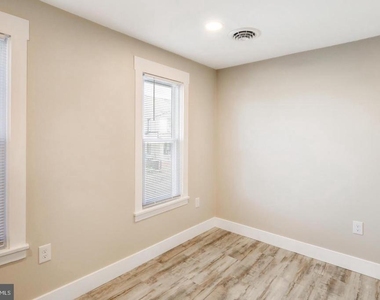 36 E Washington Street - Photo Thumbnail 10