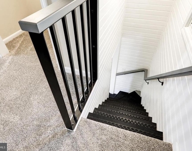 36 E Washington Street - Photo Thumbnail 17