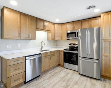 36 E Washington Street - Photo Thumbnail 5