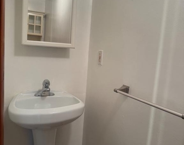 697 Old Marple Road - Photo Thumbnail 37