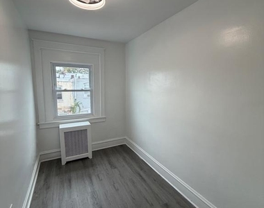 122 Whitely Terrace - Photo Thumbnail 9