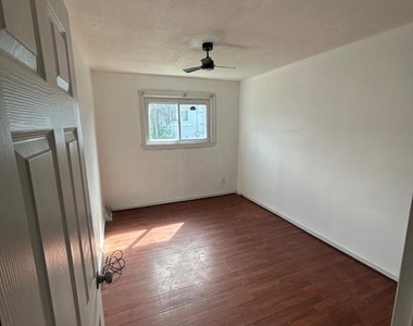 929 Pine Road - Photo Thumbnail 1