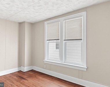 2728 Butler Street - Photo Thumbnail 9