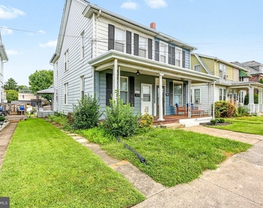 2728 Butler Street - Photo Thumbnail 1