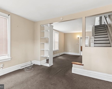 2728 Butler Street - Photo Thumbnail 4