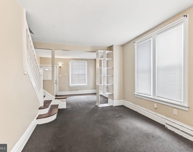 2728 Butler Street - Photo Thumbnail 5