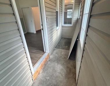 2626 Penbrook Avenue - Photo Thumbnail 11