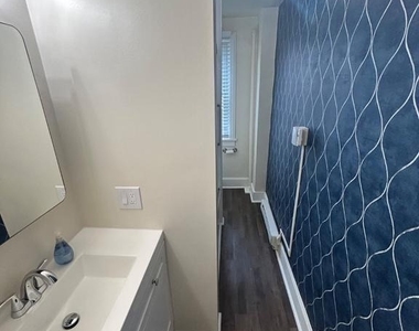 2626 Penbrook Avenue - Photo Thumbnail 14