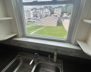 2626 Penbrook Avenue - Photo Thumbnail 12