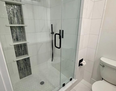 504 Cheswold Court - Photo Thumbnail 18