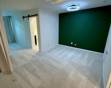 504 Cheswold Court - Photo Thumbnail 22