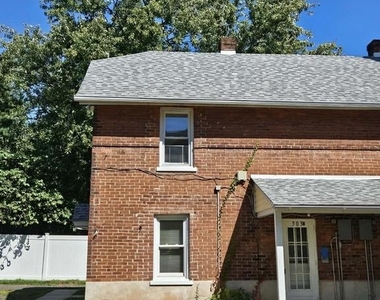 501 W Callowhill Street - Photo Thumbnail 1