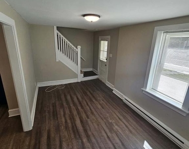 501 W Callowhill Street - Photo Thumbnail 6