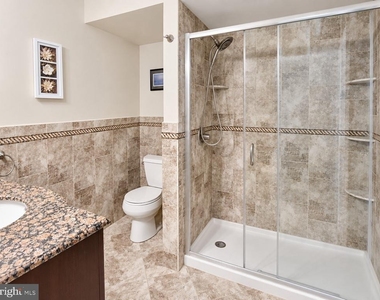 207 Salem Court - Photo Thumbnail 5