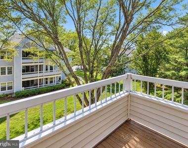 207 Salem Court - Photo Thumbnail 11