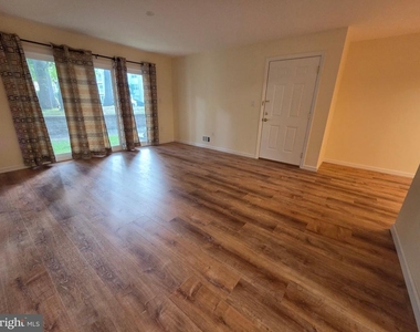 71 Mulberry Court - Photo Thumbnail 4