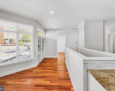 152 Witherspoon Street - Photo Thumbnail 8