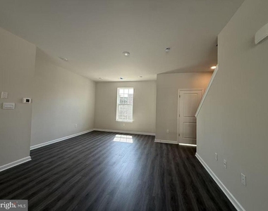112 Spencer Way - Photo Thumbnail 18