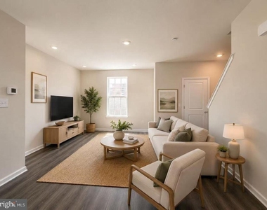 112 Spencer Way - Photo Thumbnail 3