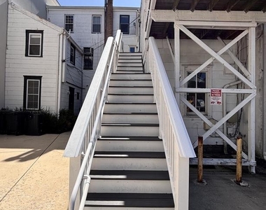 145 Kings Highway E - Photo Thumbnail 17