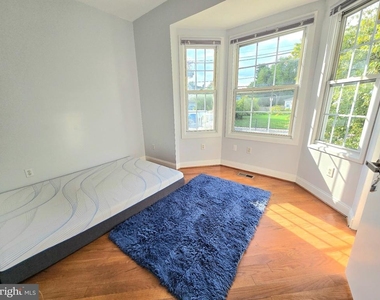 2301 Unit A Woodlynne Avenue - Photo Thumbnail 13
