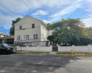 2301 Unit A Woodlynne Avenue - Photo Thumbnail 18