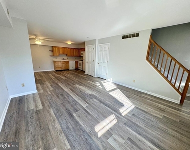 1326 Central Avenue - Photo Thumbnail 2