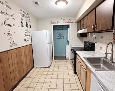 1004 Timber Creek Road - Photo Thumbnail 2