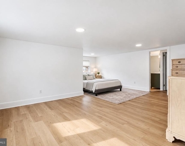 15 W Summit Avenue - Photo Thumbnail 11