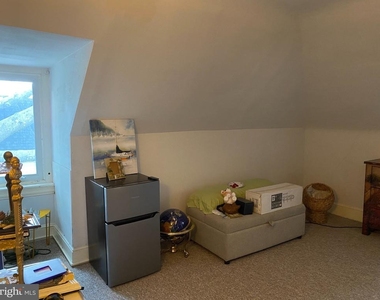806 Linwood Avenue - Photo Thumbnail 12