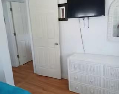 205 Pennsylvania Ave - Photo Thumbnail 9
