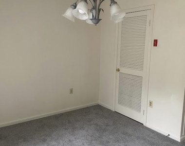 38 Magnolia Court - Photo Thumbnail 6
