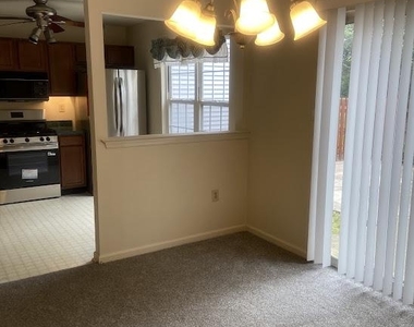 38 Magnolia Court - Photo Thumbnail 5