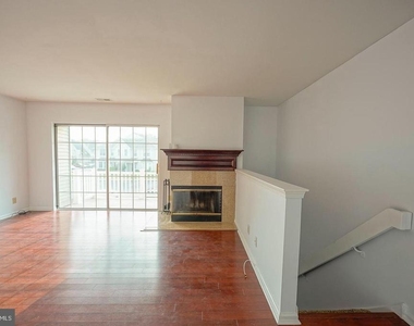 3102 Limestone Way - Photo Thumbnail 8