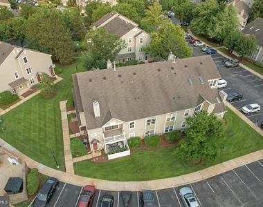 3102 Limestone Way - Photo Thumbnail 2