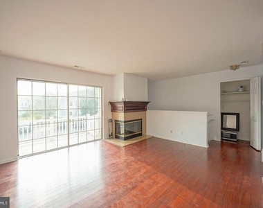 3102 Limestone Way - Photo Thumbnail 11