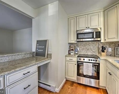 1106 E Evans Boulevard - Photo Thumbnail 10