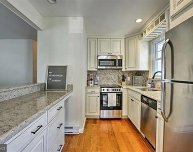 1106 E Evans Boulevard - Photo Thumbnail 12