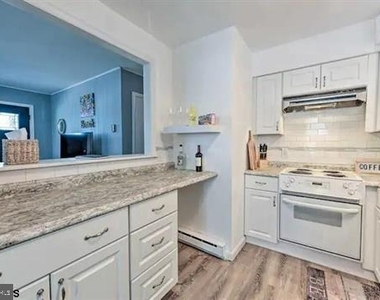 1106 E Evans Boulevard - Photo Thumbnail 8