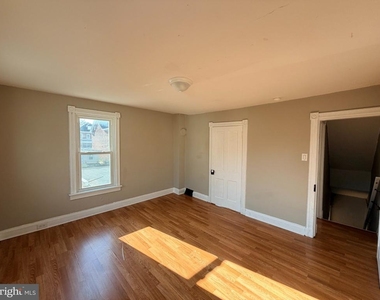 133 E Lee Street - Photo Thumbnail 20