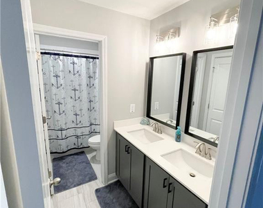 1833 Bluffside Drive - Photo Thumbnail 6