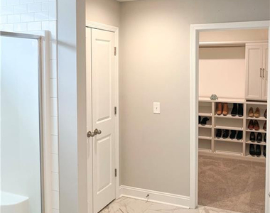 1833 Bluffside Drive - Photo Thumbnail 15