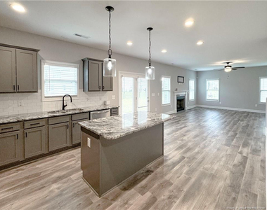 1833 Bluffside Drive - Photo Thumbnail 7