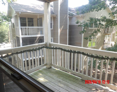 1022-1 Wood Creek Drive - Photo Thumbnail 14