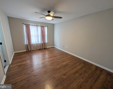 107 Chessie Court - Photo Thumbnail 7