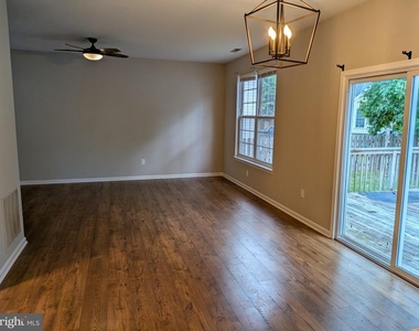 107 Chessie Court - Photo Thumbnail 3