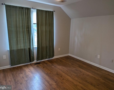 107 Chessie Court - Photo Thumbnail 5