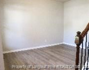 1266 Coachman Way - Photo Thumbnail 5